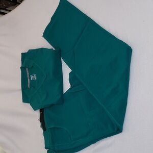 Essential Threads Welby mens Scrubs